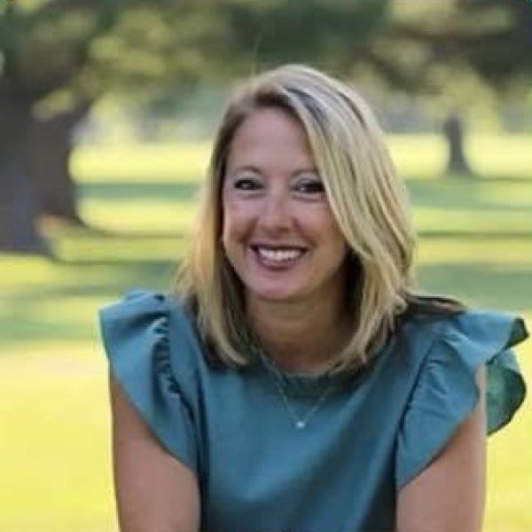 Lisa Boone